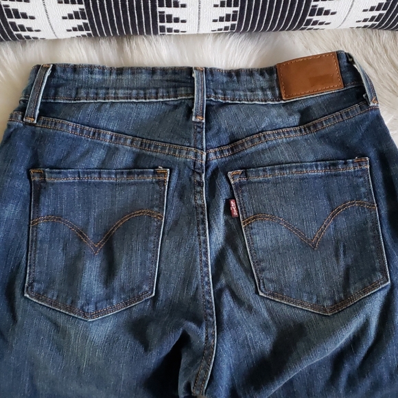 Levi's - Picture 6 of 11